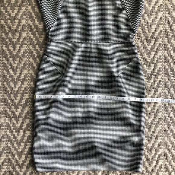 Banana Republic houndstooth sheath dress size 10 - Picture 10 of 12